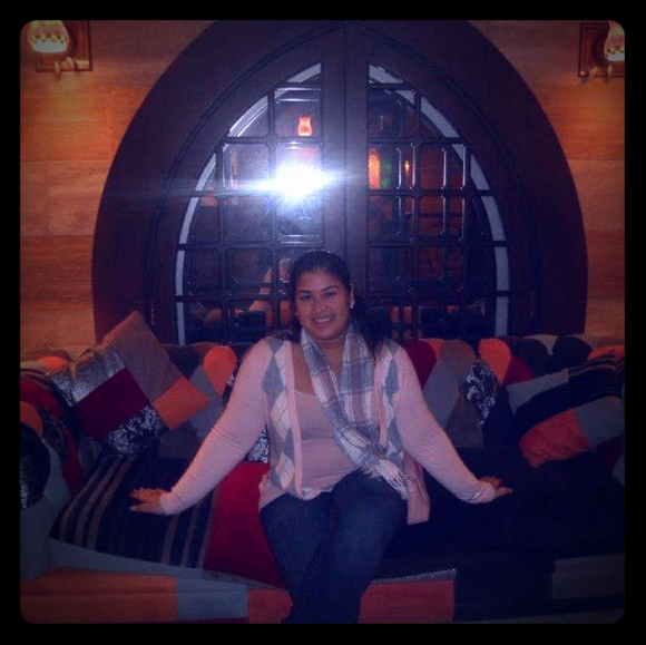 Meet your Posher, Michelle - Picture 1 of 1